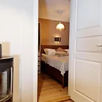 Ferienhaus King Bed Renovated And Cozy Near Bryggen Bergen