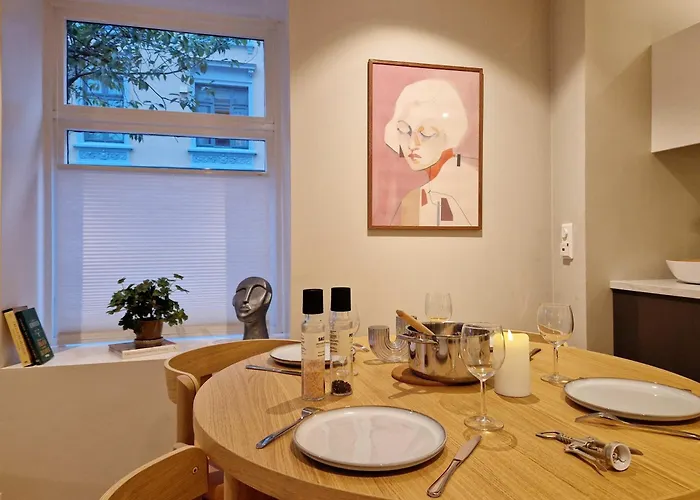 King Bed Renovated And Cozy Near Bryggen בית נופש